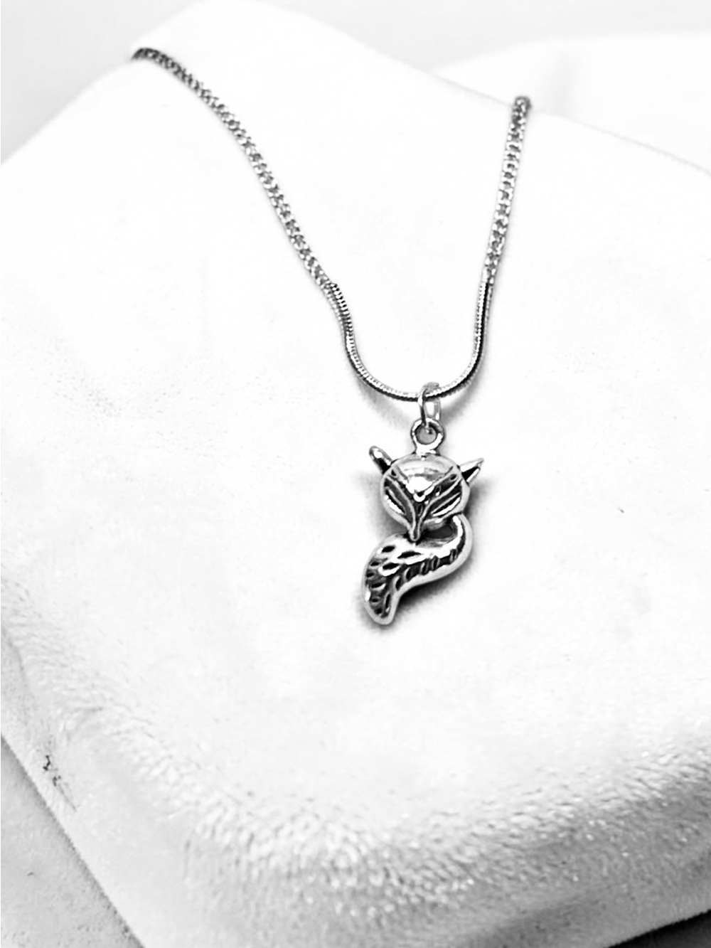 Silver Fox Pendant Necklace - Elegant snake chain Necklace. Handmade. - Picture 5 of 5